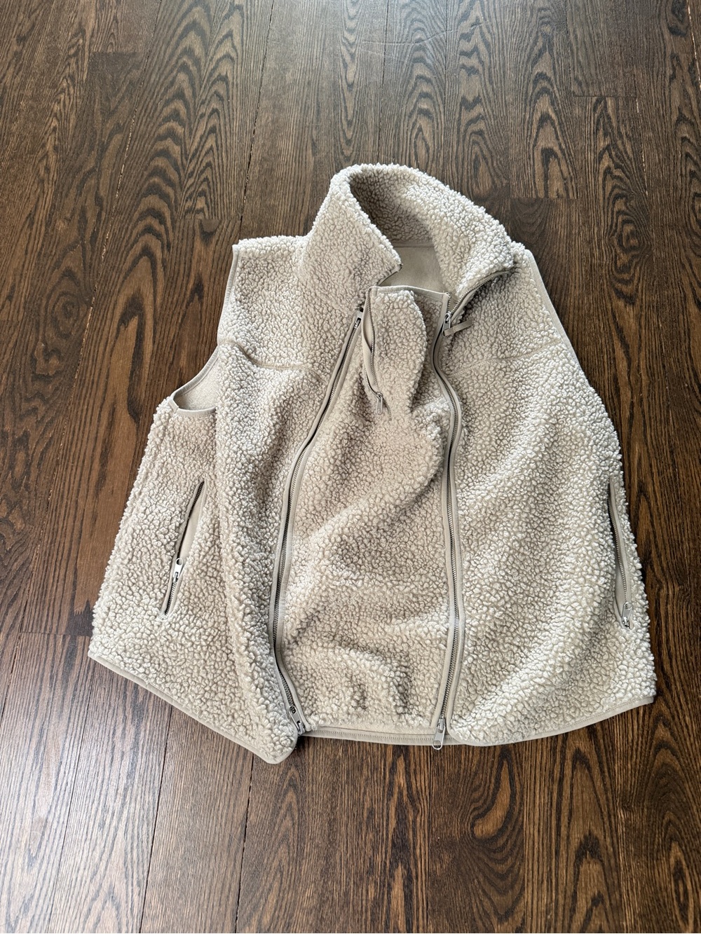 H&M Beige Sherpa Maternity/Baby Vest - M - Picture 7 of 8